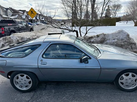 1984 Porsche 928