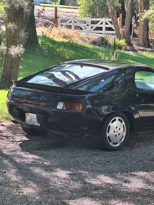 1984 Porsche 928 S - Image 4 of 14