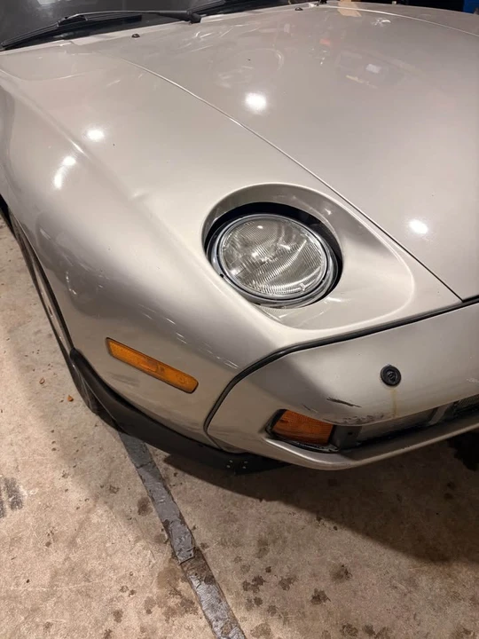 1984 Porsche 928 S - Image 11 of 14