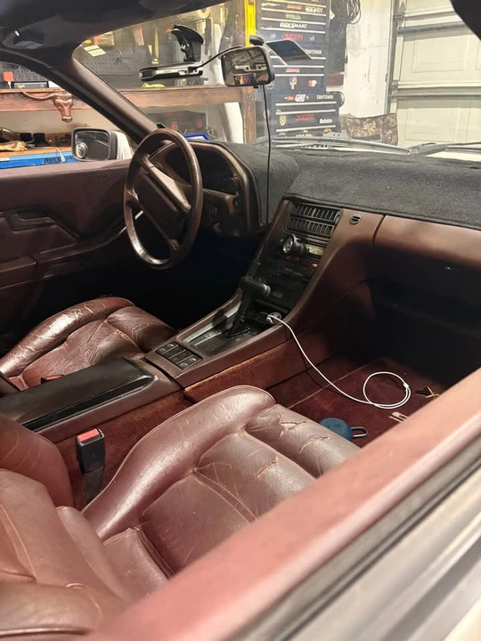 1984 Porsche 928 S - Image 6 of 14