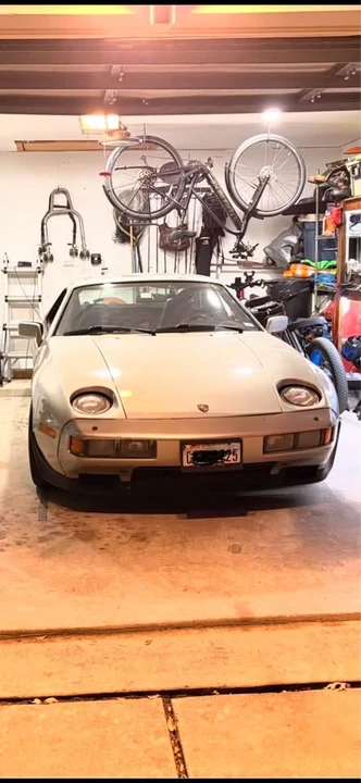 1984 Porsche 928 S - Image 8 of 14