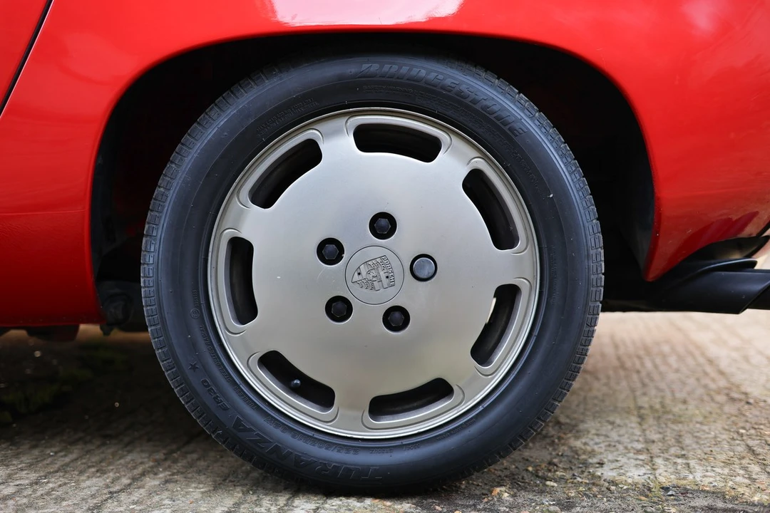 1984 Porsche 928 S - Image 22 of 30