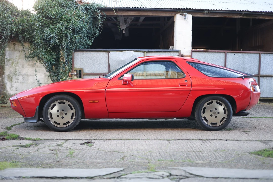 1984 Porsche 928 S - Image 16 of 30