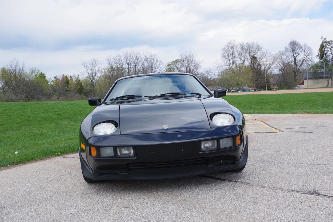 1984 Porsche 928 S - Image 3 of 31