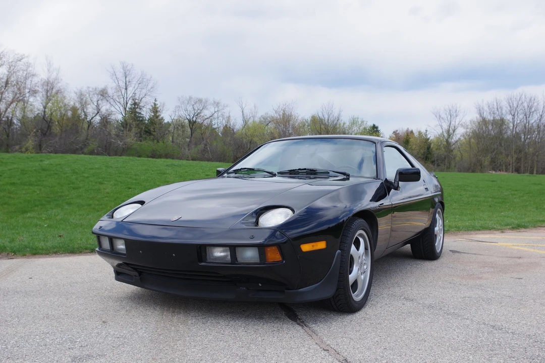 1984 Porsche 928 S - Image 4 of 31