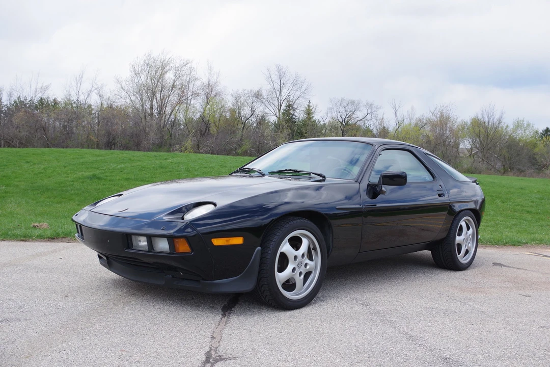 1984 Porsche 928 S - Image 5 of 31