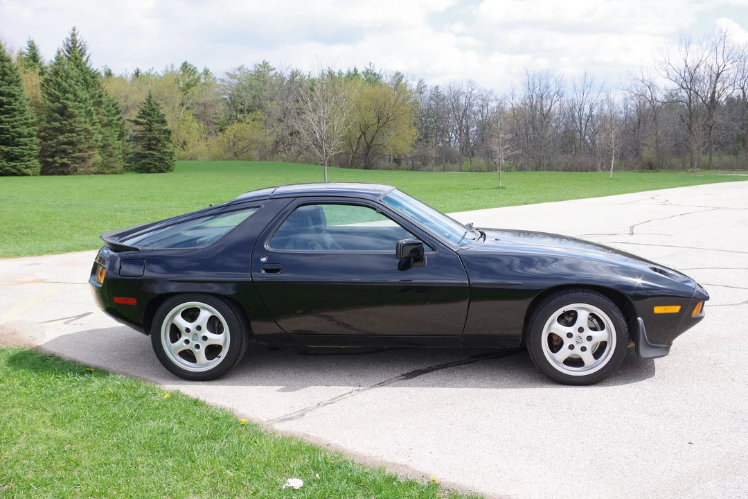 1984 Porsche 928 S - Image 16 of 31