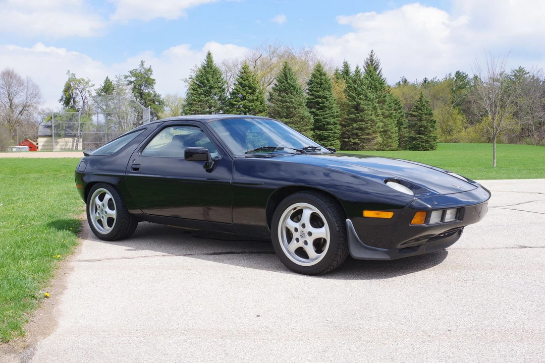 1984 Porsche 928 S - Image 17 of 31