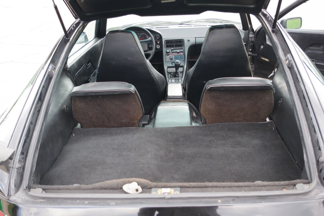 1984 Porsche 928 S - Image 24 of 31