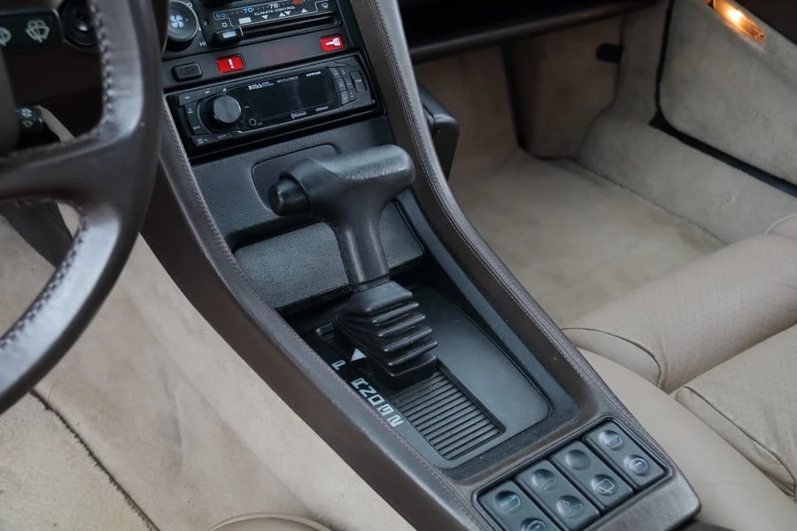 1984 Porsche 928 S - Image 20 of 23