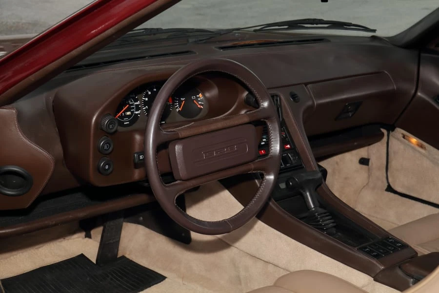 1984 Porsche 928 S - Image 17 of 23