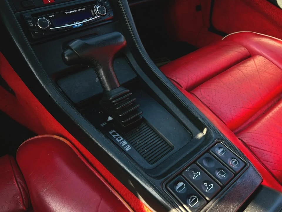 1984 Porsche 928 S - Image 11 of 18