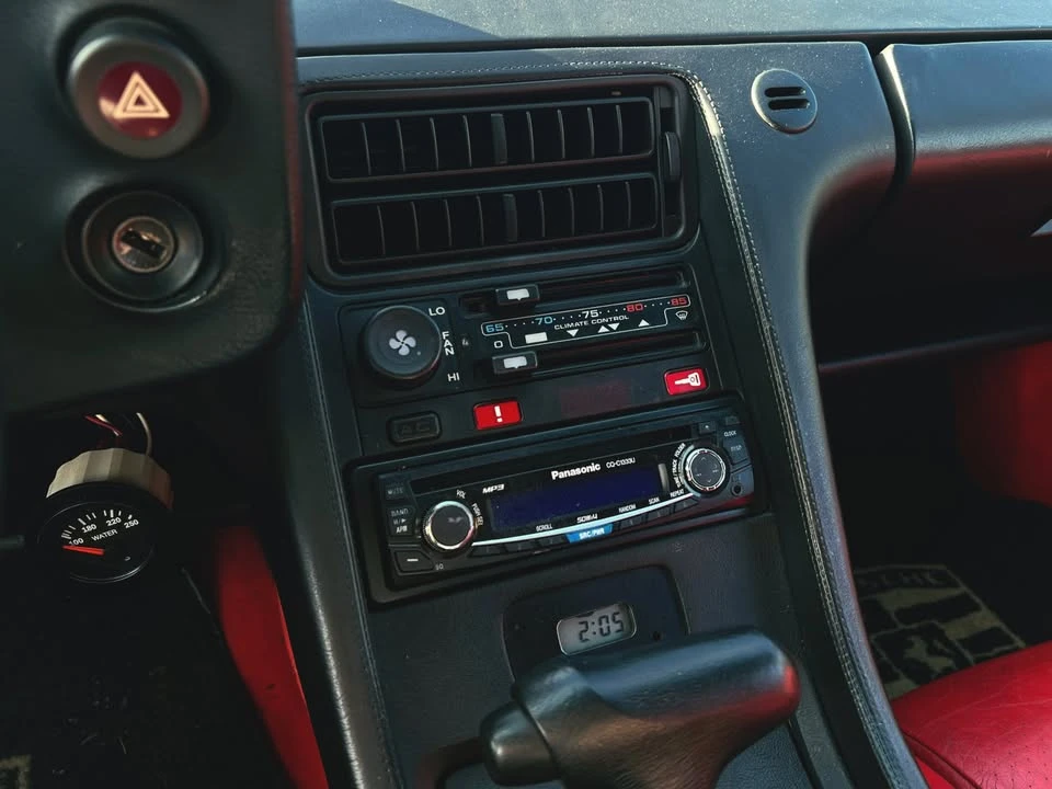 1984 Porsche 928 S - Image 10 of 18
