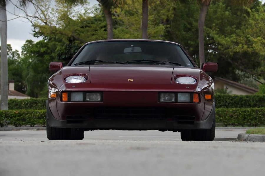 1984 Porsche 928 S - Image 5 of 24