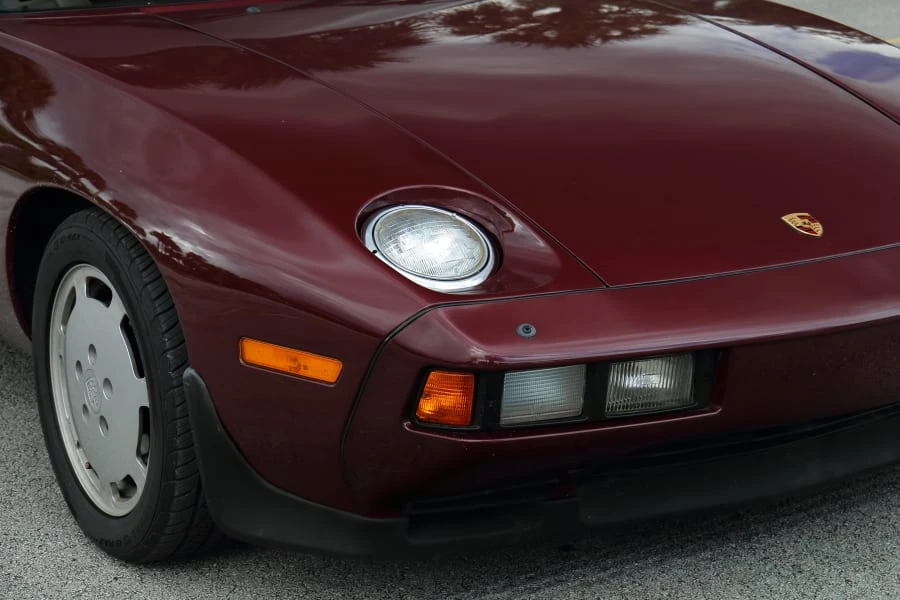 1984 Porsche 928 S - Image 7 of 24