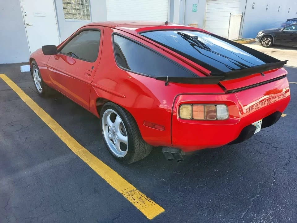 1984 Porsche 928 S - Image 6 of 28