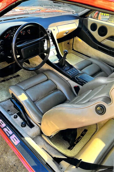 1984 Porsche 928 S - Image 13 of 19