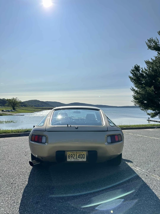 1984 Porsche 928 S - Image 11 of 31