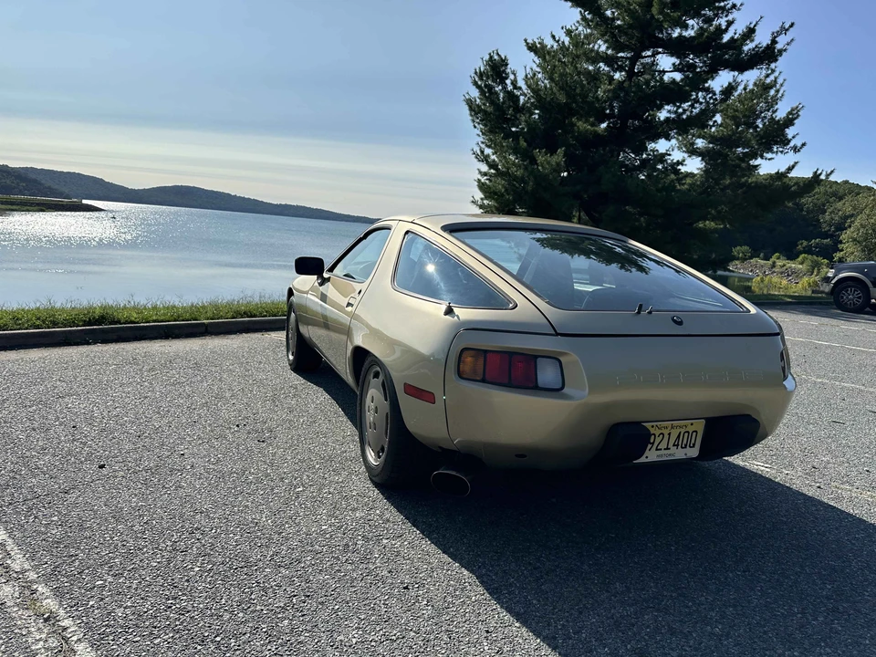 1984 Porsche 928 S - Image 15 of 31