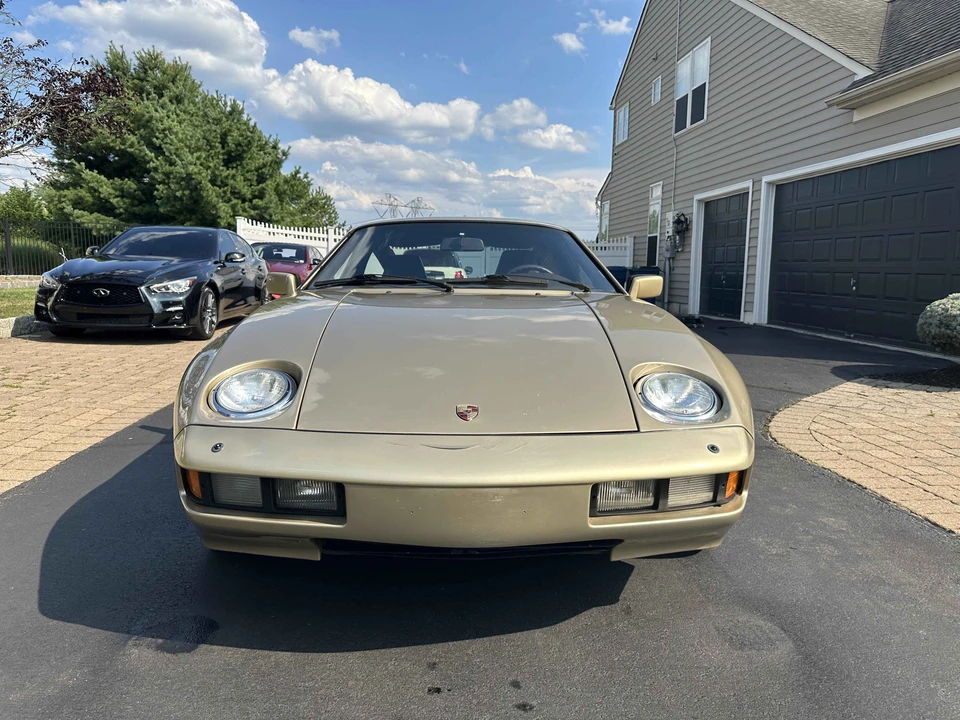 1984 Porsche 928 S - Image 18 of 31