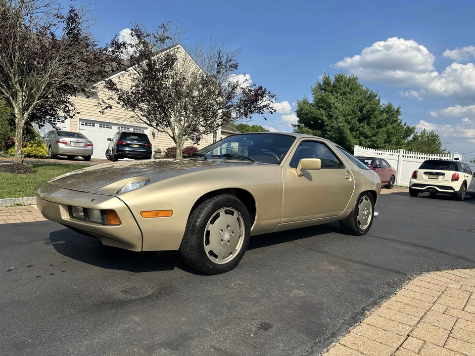 1984 Porsche 928 S - Image 20 of 31