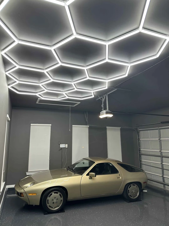 1984 Porsche 928 S - Image 29 of 31