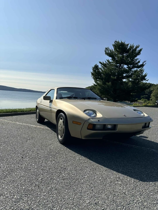 1984 Porsche 928 S - Image 5 of 31