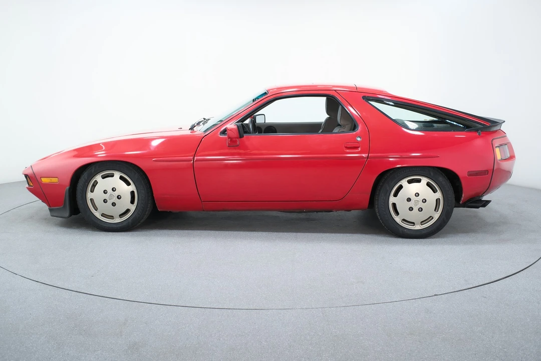 1984 Porsche 928 S - Image 7 of 21