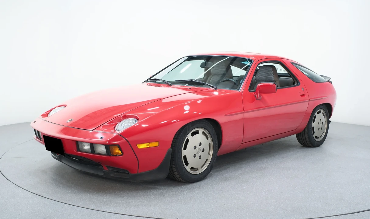 1984 Porsche 928 S - Image 2 of 31