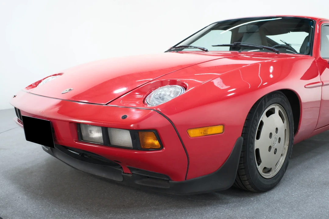 1984 Porsche 928 S - Image 15 of 31