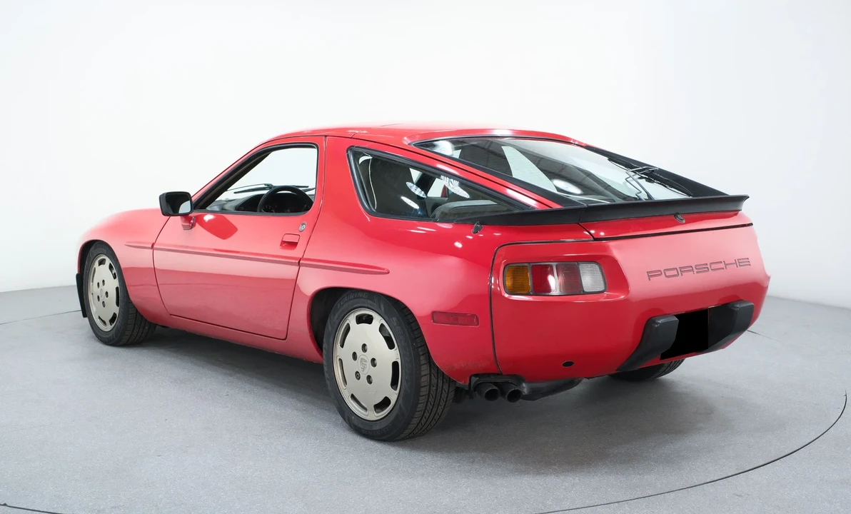 1984 Porsche 928 S - Image 6 of 31