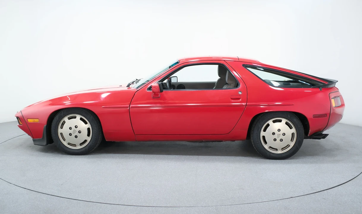 1984 Porsche 928 S - Image 4 of 31