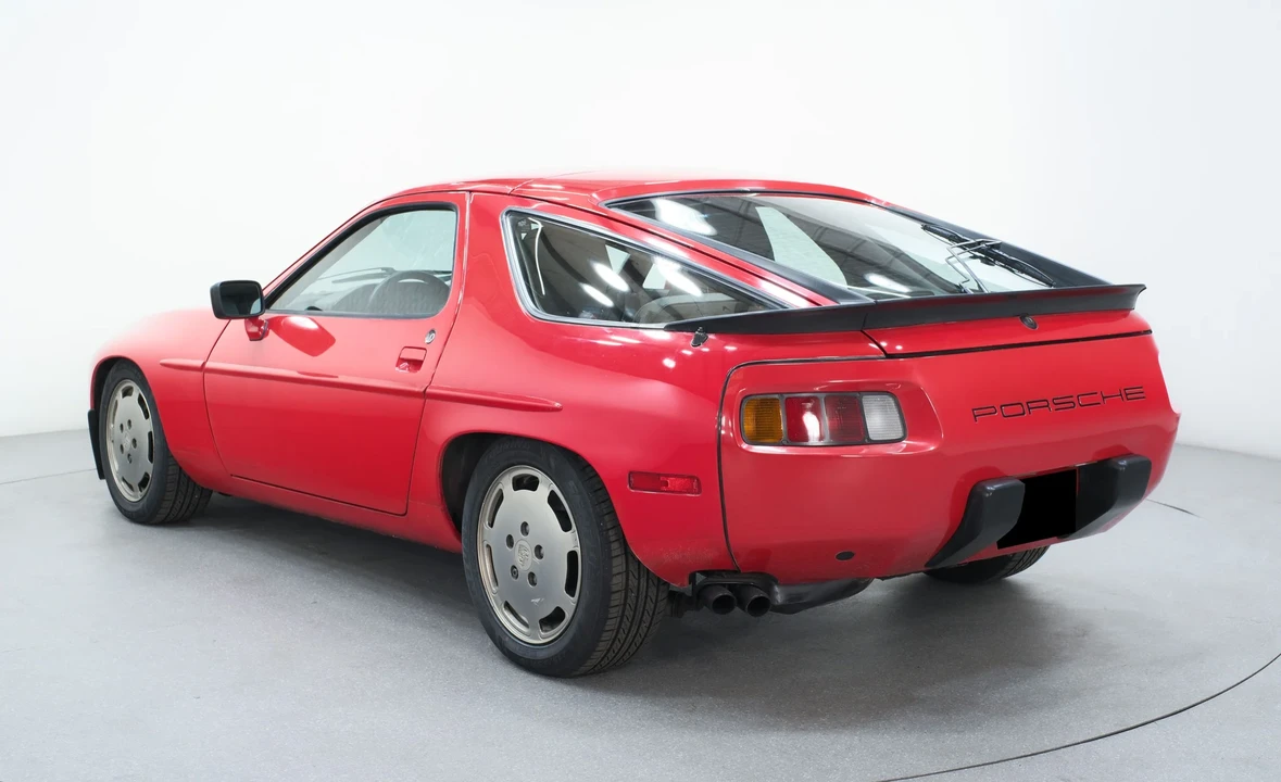 1984 Porsche 928 S - Image 7 of 31