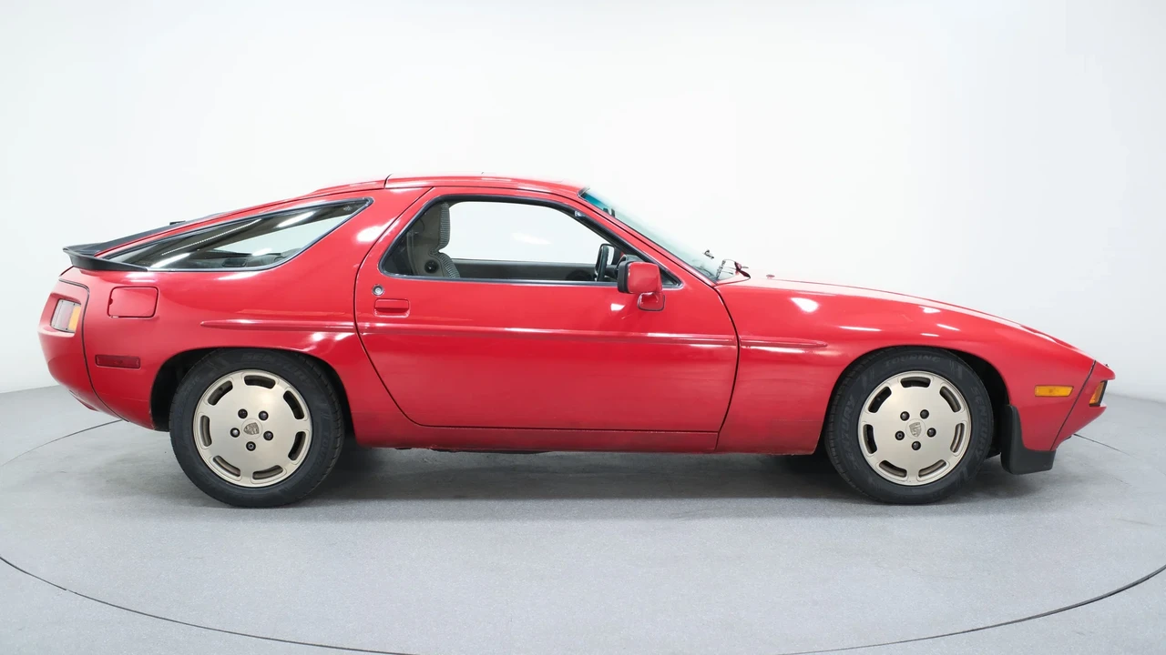 1984 Porsche 928 S - Image 10 of 31