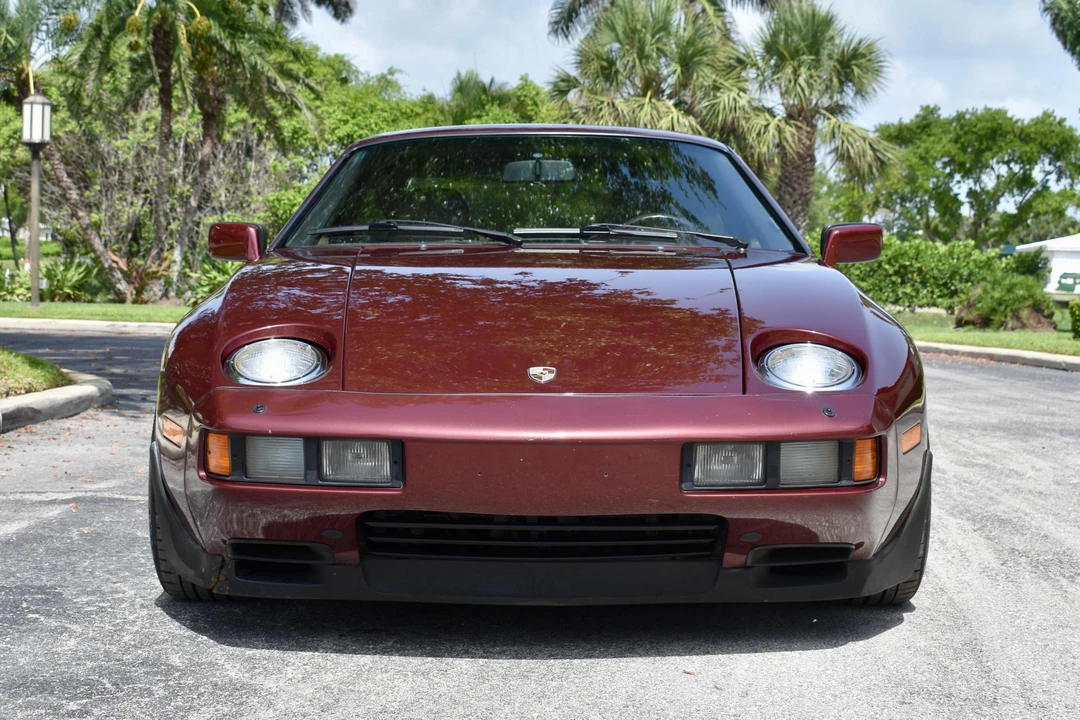 1984 Porsche 928 S - Image 2 of 31