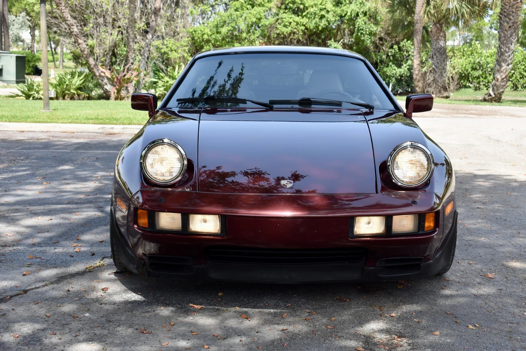 1984 Porsche 928 S - Image 9 of 31