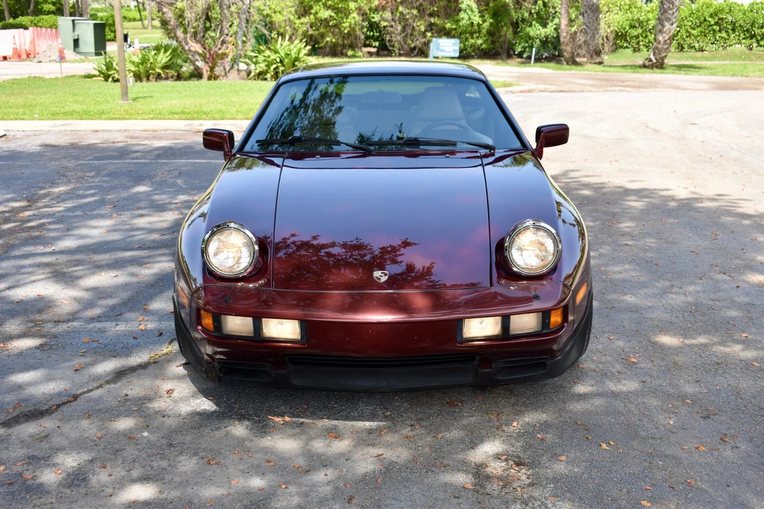 1984 Porsche 928 S - Image 7 of 31