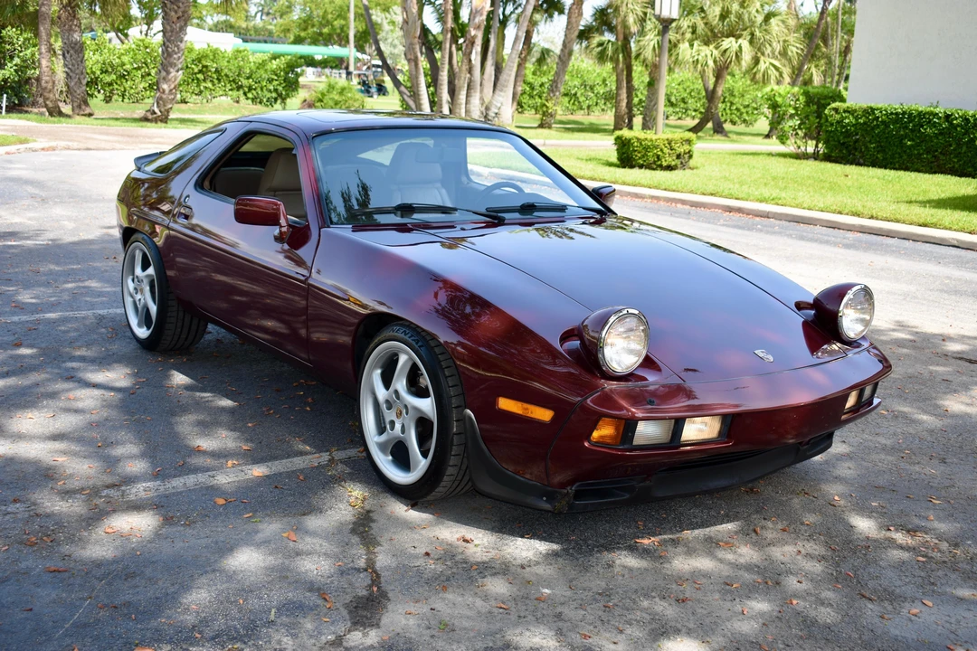 1984 Porsche 928 S - Image 24 of 31
