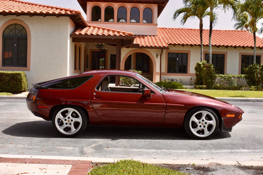 1984 Porsche 928 S - Image 20 of 31