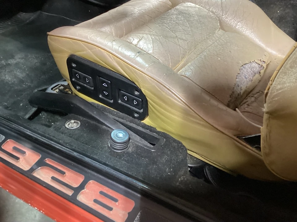 1984 Porsche 928 S - Image 19 of 21
