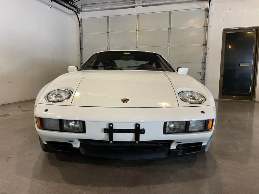 1984 Porsche 928 S - Image 5 of 10