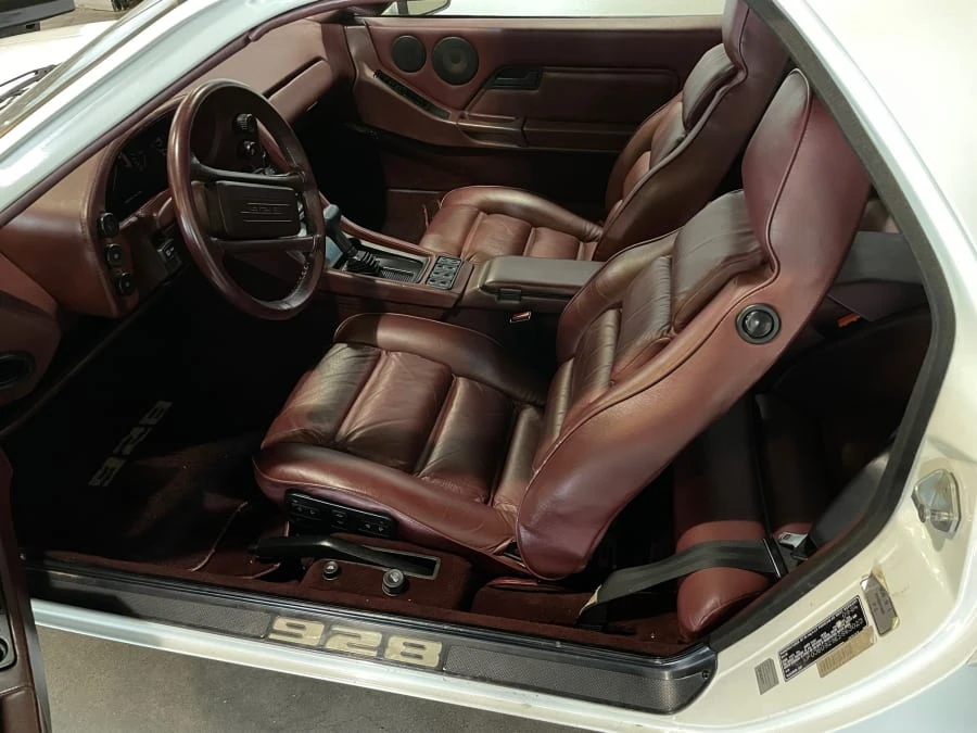 1984 Porsche 928 S - Image 10 of 10
