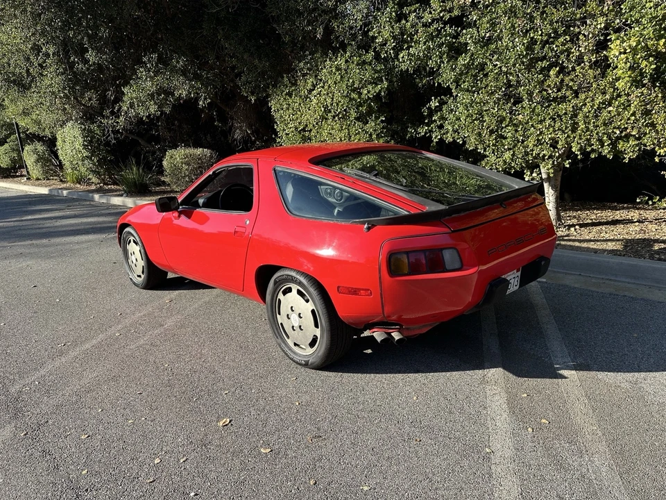 1984 Porsche 928 S - Image 3 of 11