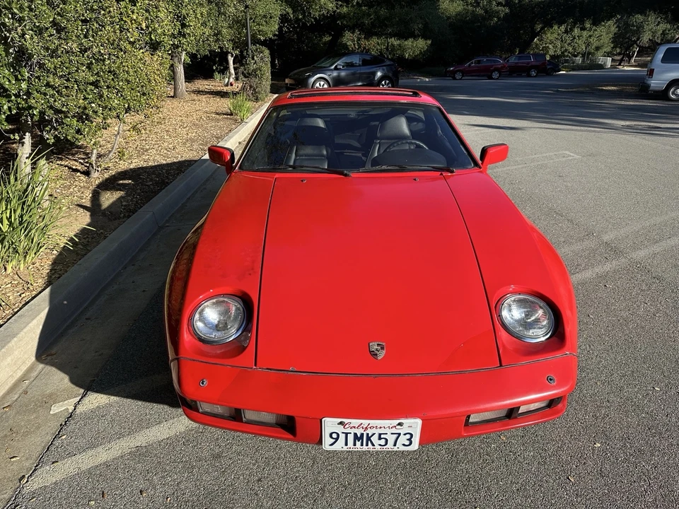 1984 Porsche 928 S - Image 6 of 11