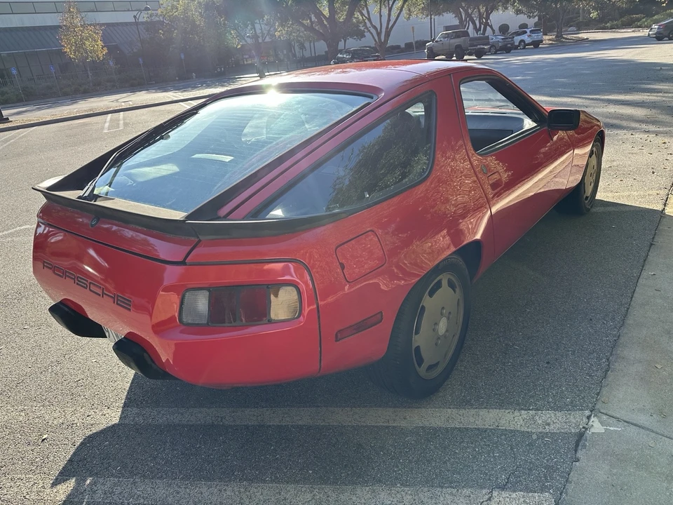 1984 Porsche 928 S - Image 4 of 11