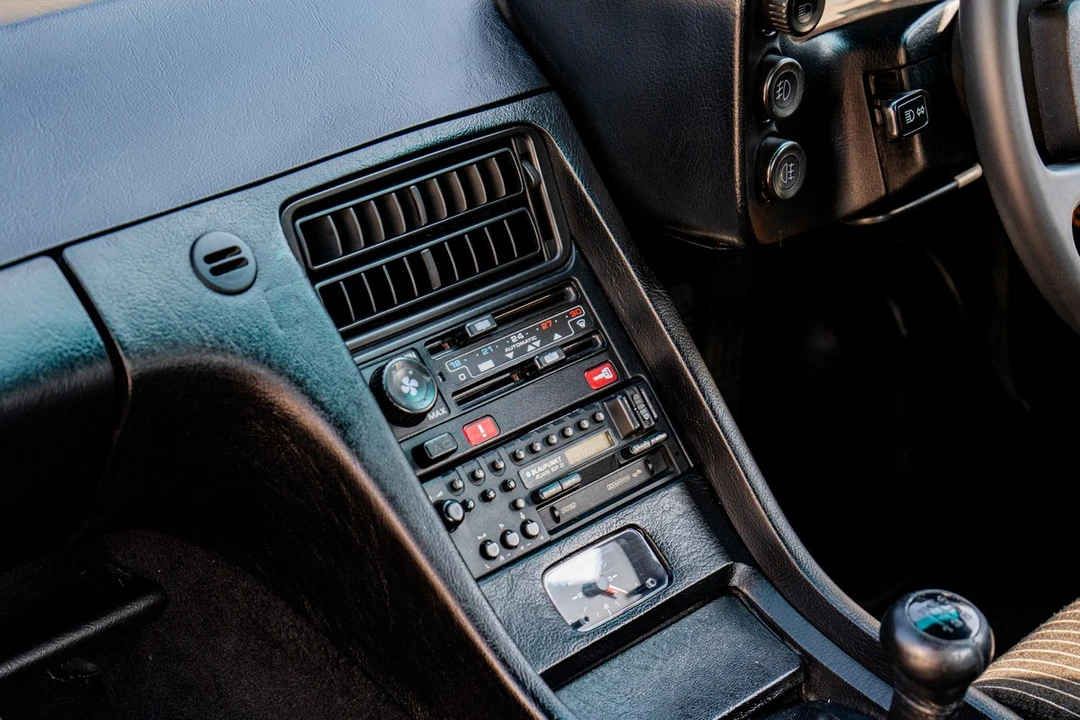 1984 Porsche 928 S - Image 16 of 30