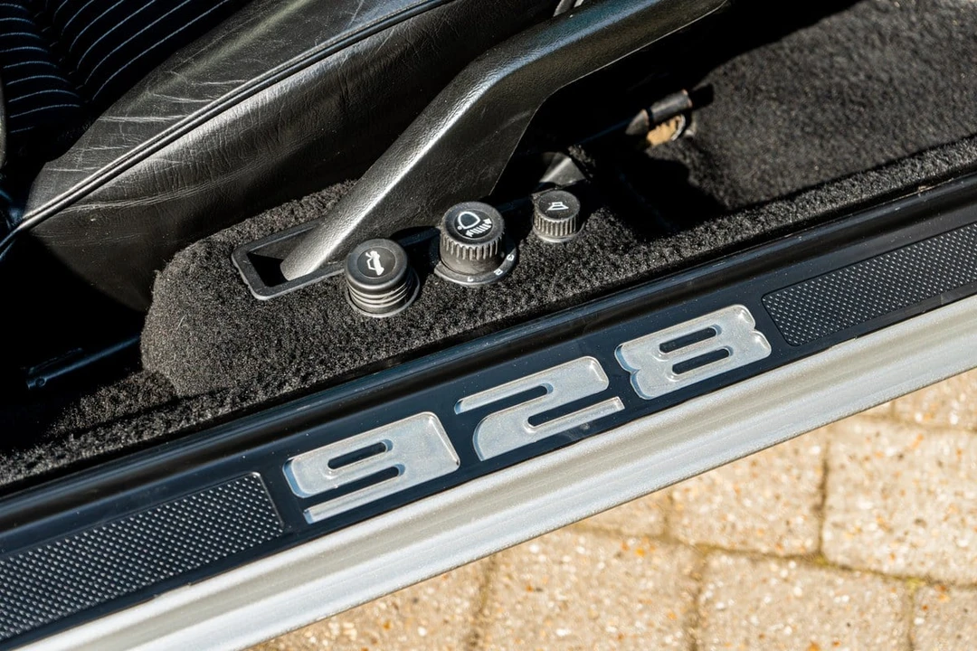 1984 Porsche 928 S - Image 26 of 30