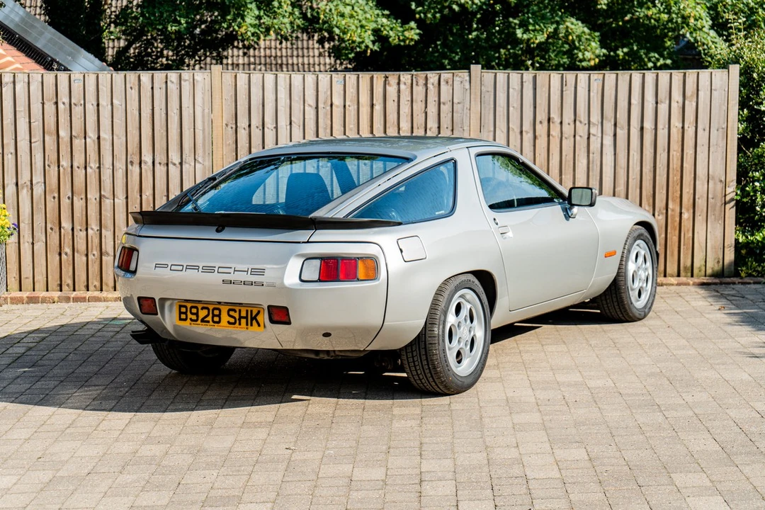 1984 Porsche 928 S - Image 3 of 30