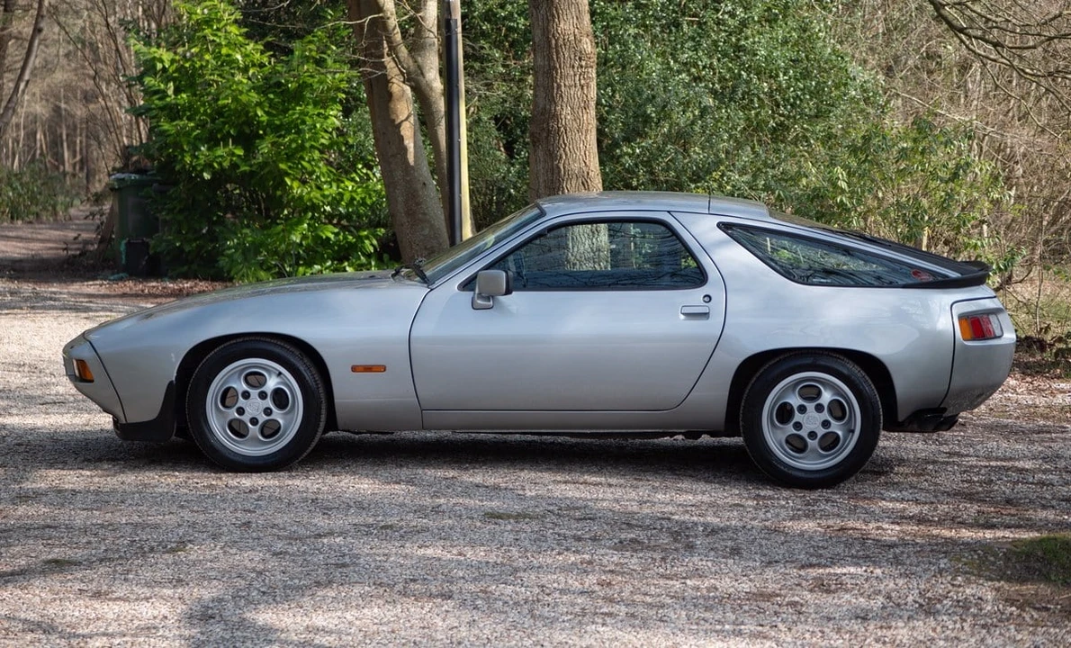 1984 Porsche 928 S - Image 13 of 30