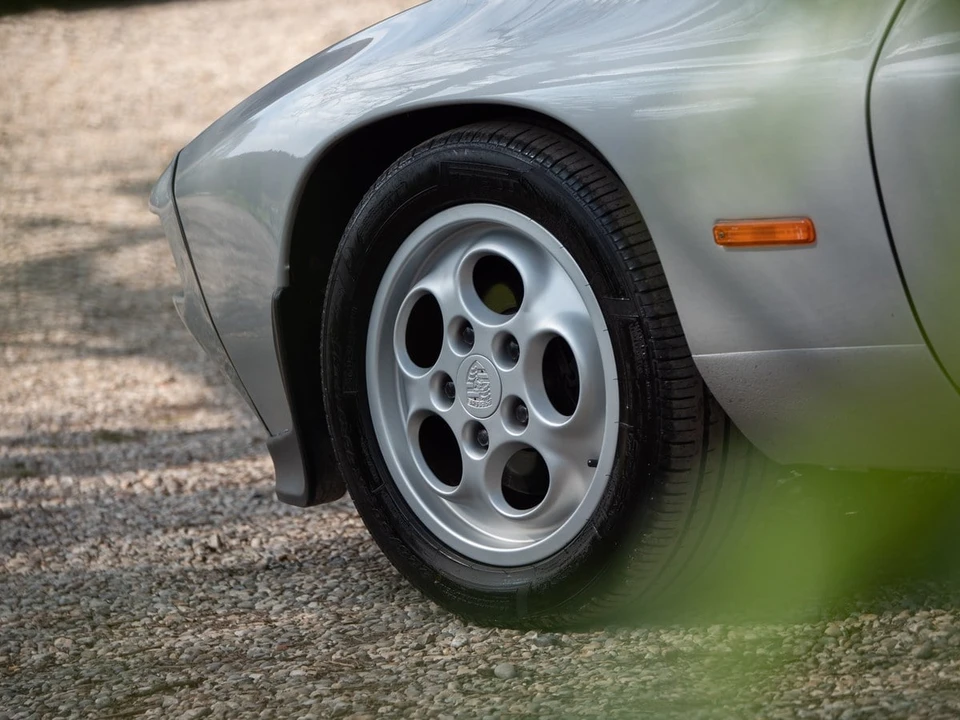 1984 Porsche 928 S - Image 26 of 30